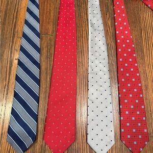 Lot Of 4 Brooks Brothers Men’s 100% Silk Preppy Neck Ties Italy